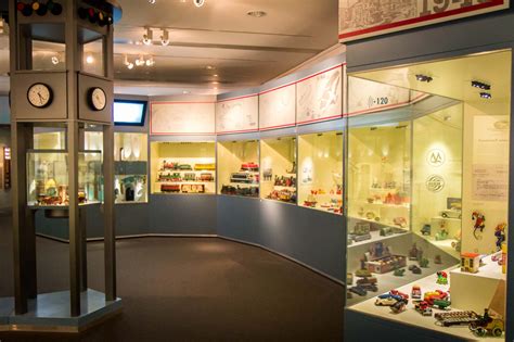 Nuremberg Toy Museum: Keşfedilmeyi Bekleyen Eğlence ve Tarih Hazinesi!