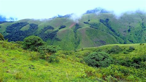  Obudu Dağı: Afrika'nın Sıcak Kalbi Üzerinde Yükselen Bir Cennet!