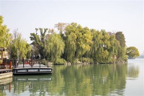  South Lake Scenic Area! A Picturesque Oasis Where History Meets Tranquility!