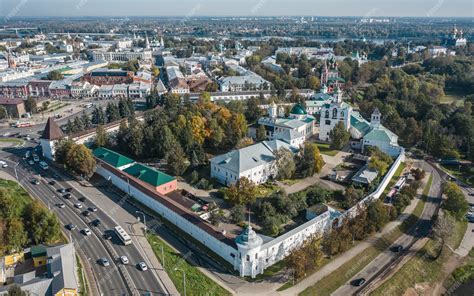 Yaroslavl Devlet Tarih Müzesi Bölgesel Hazine Koleksiyonları ve Görkemli Mimari İçin Bir Keşif!