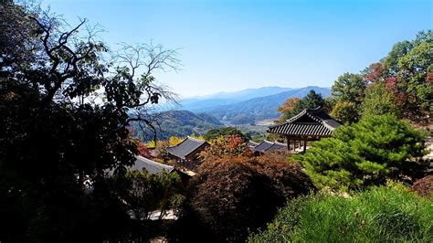 Yeongju Byeonghwasan Mountain - Keşfedilmeyi Bekleyen Bir Doğa Harikası!